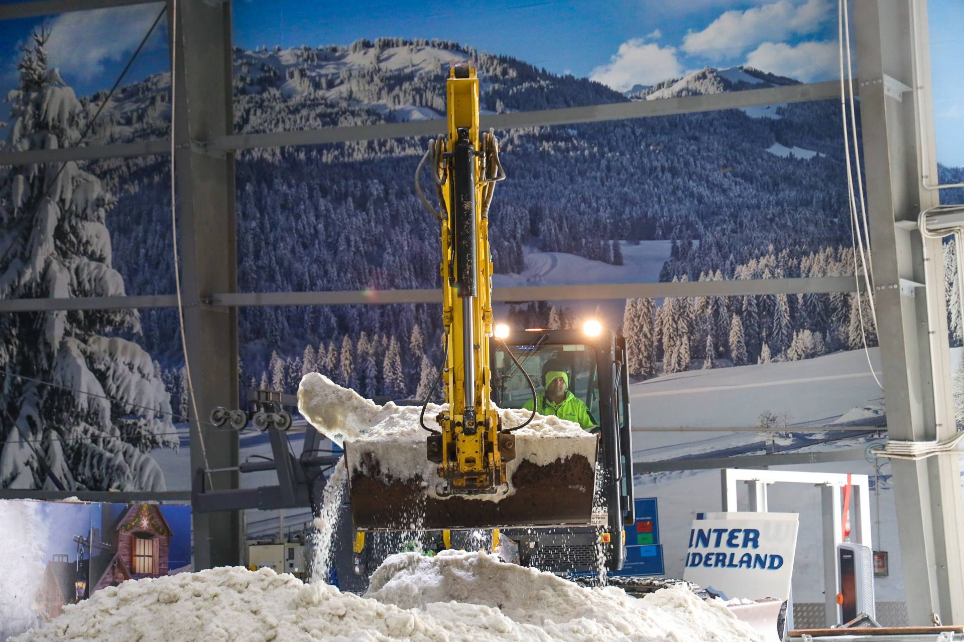 8 Ton Excavator for Hire from Pronto Hire Auckland at snowplanet