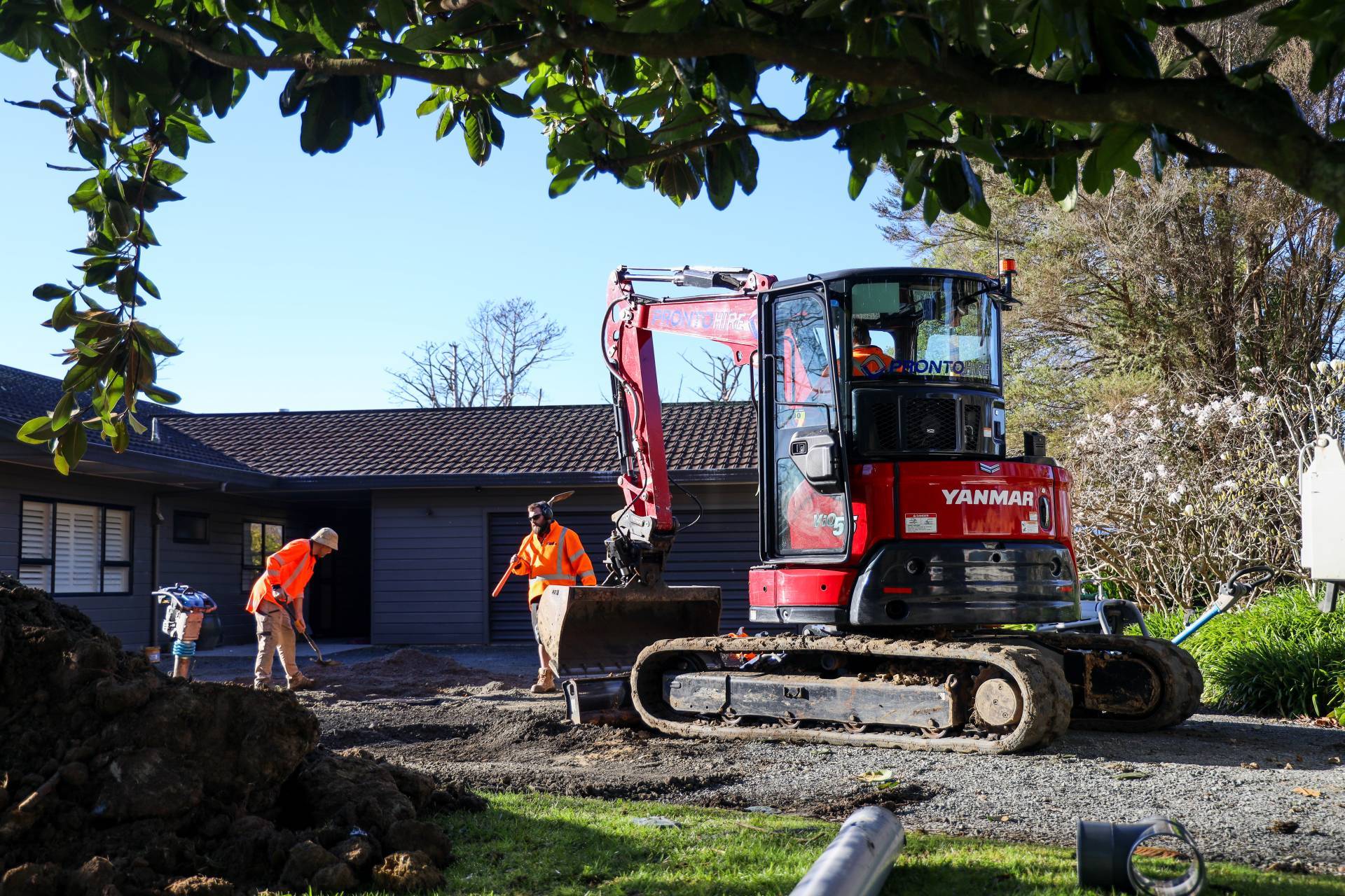 5 Ton Digger Excavator for hire from Pronto Hire in Auckland