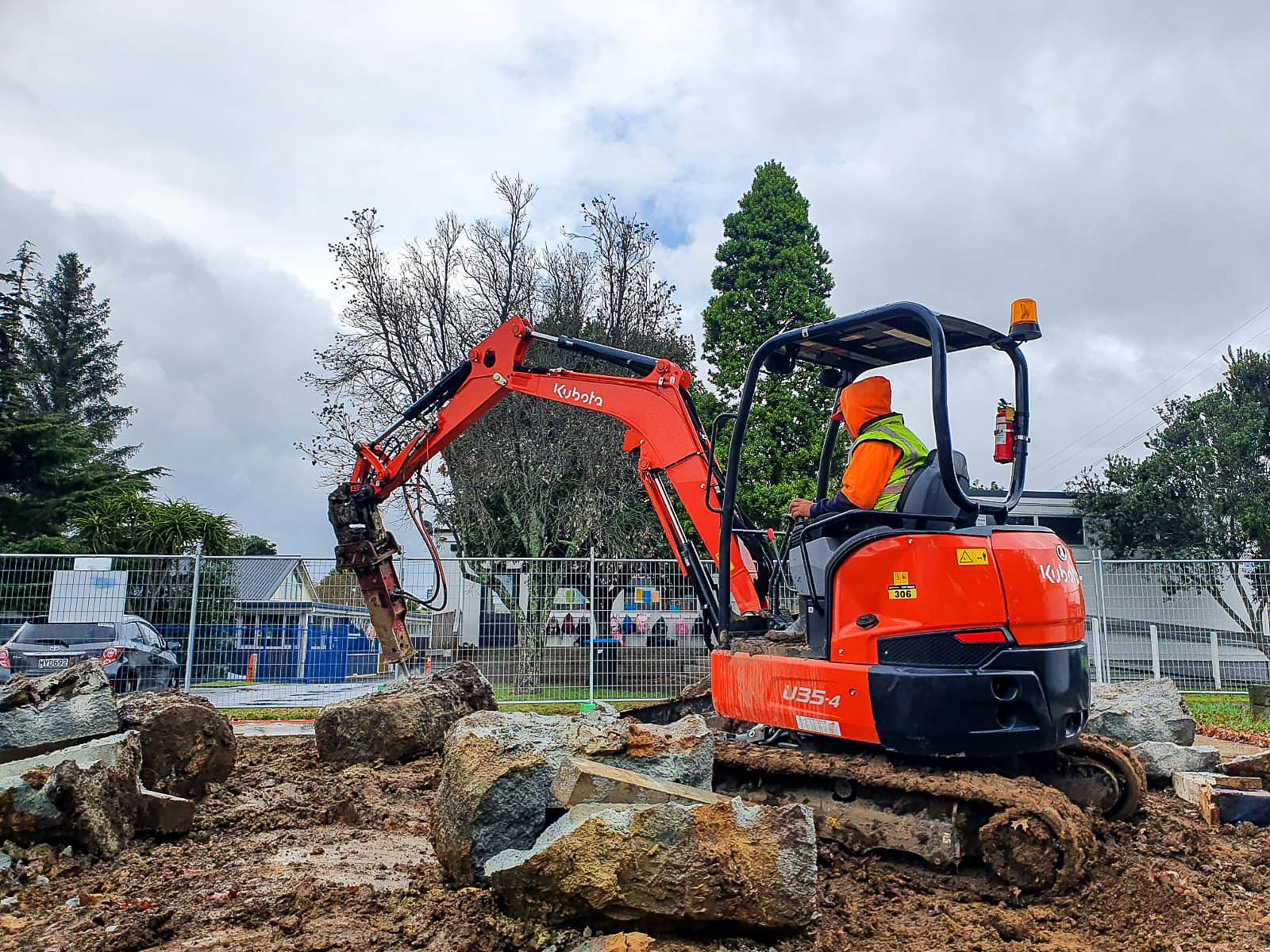 3.5 Ton Excavator Mini Digger for Hire from pronto Hire Auckland